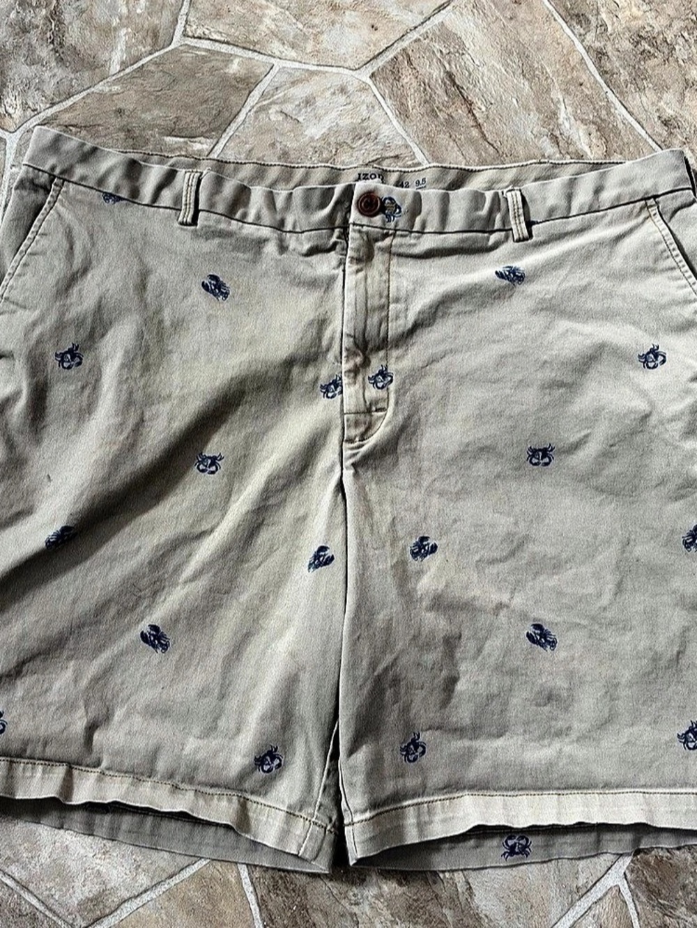 IZOD Saltwater Men's Embroidered Shorts in Beige Waist 42